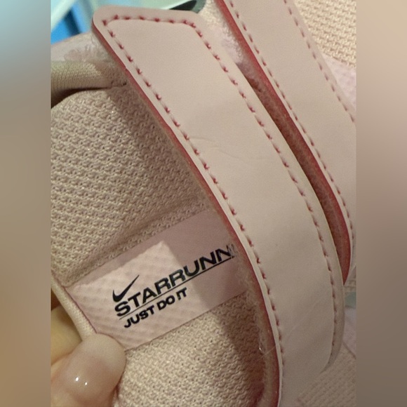 Kids Nike Pink Sneakers with Velcro Strap and Breathable Mesh - Picture 4 of 7